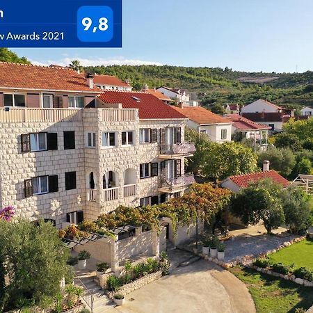 Apartments Ivana Сутиван Экстерьер фото