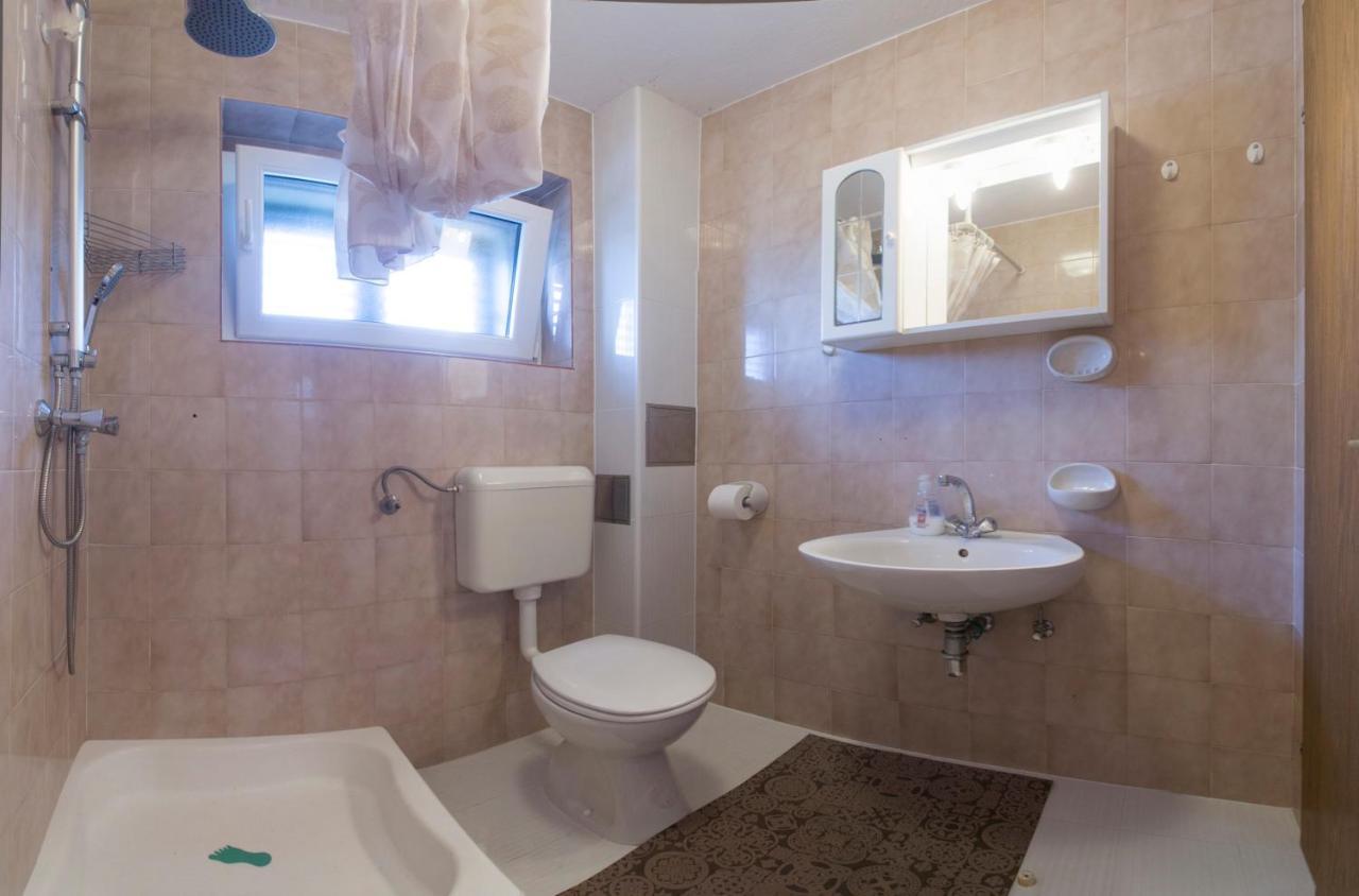 Apartments Ivana Сутиван Экстерьер фото