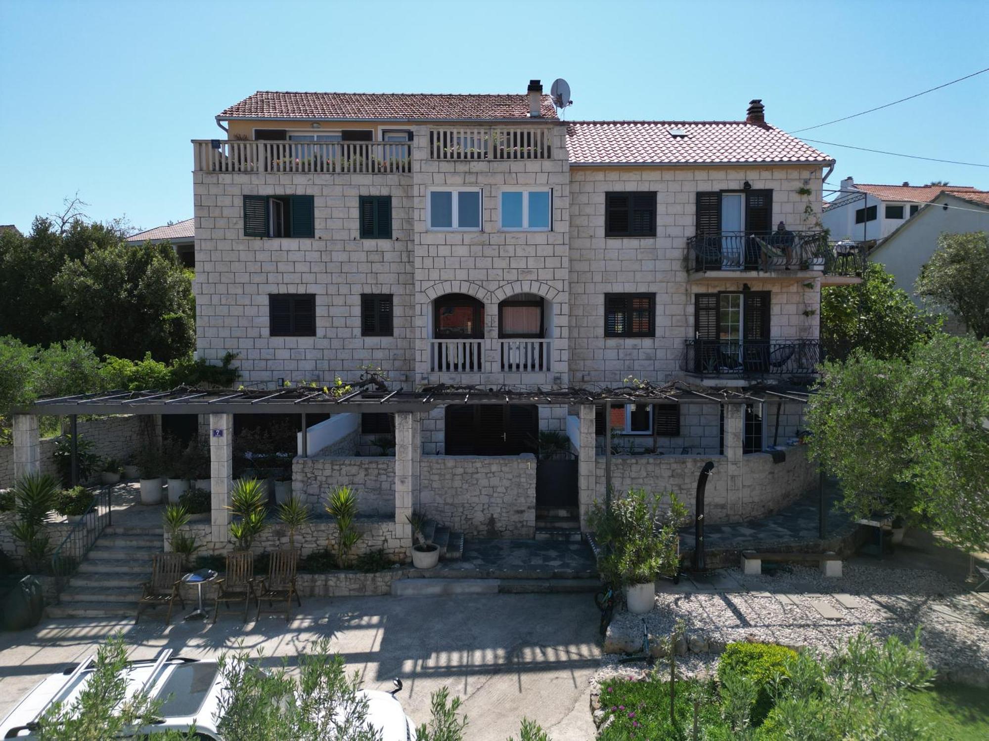 Apartments Ivana Сутиван Экстерьер фото